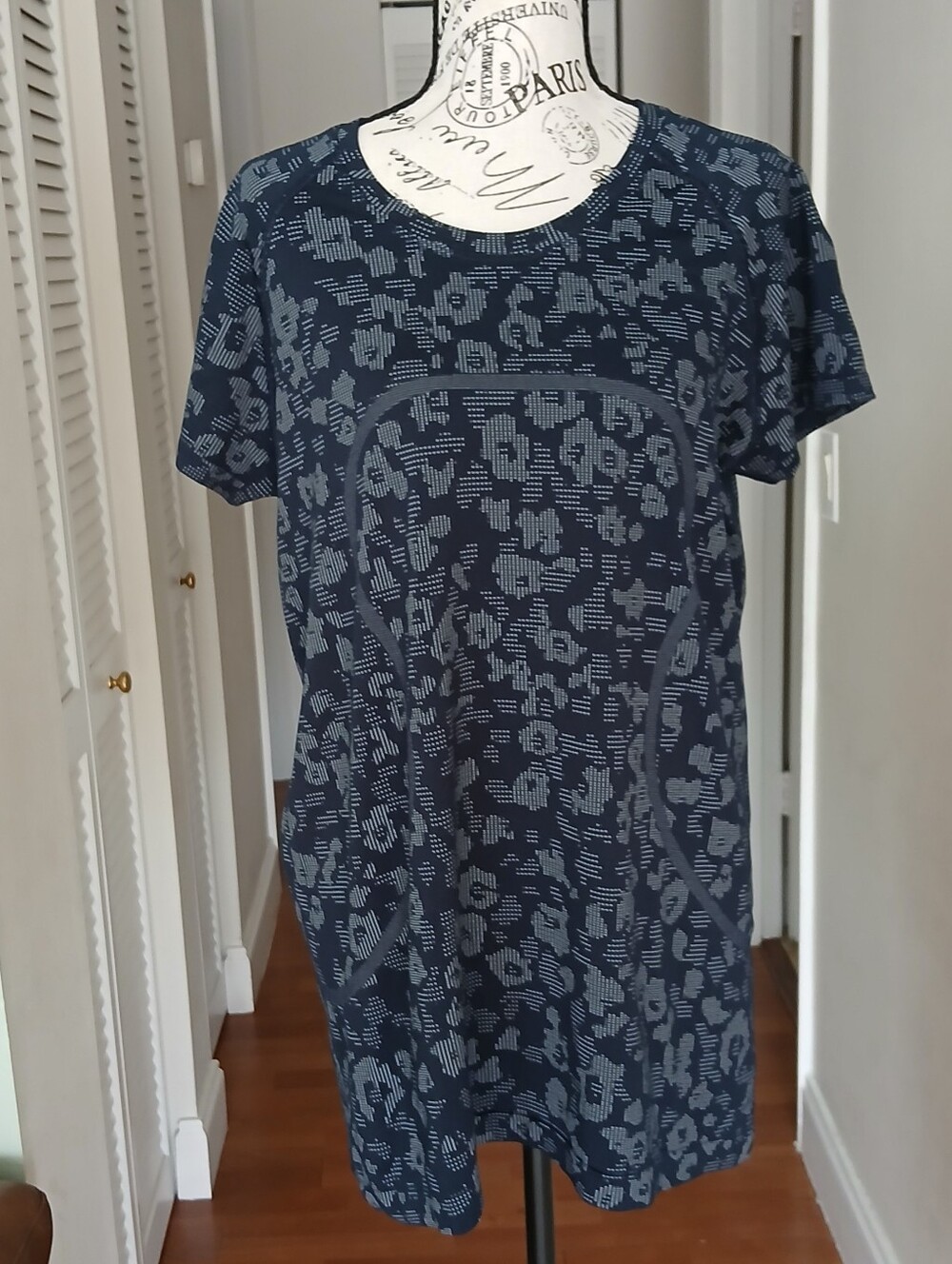 Lululemon Swiftlyβ Tech Short Sleeve